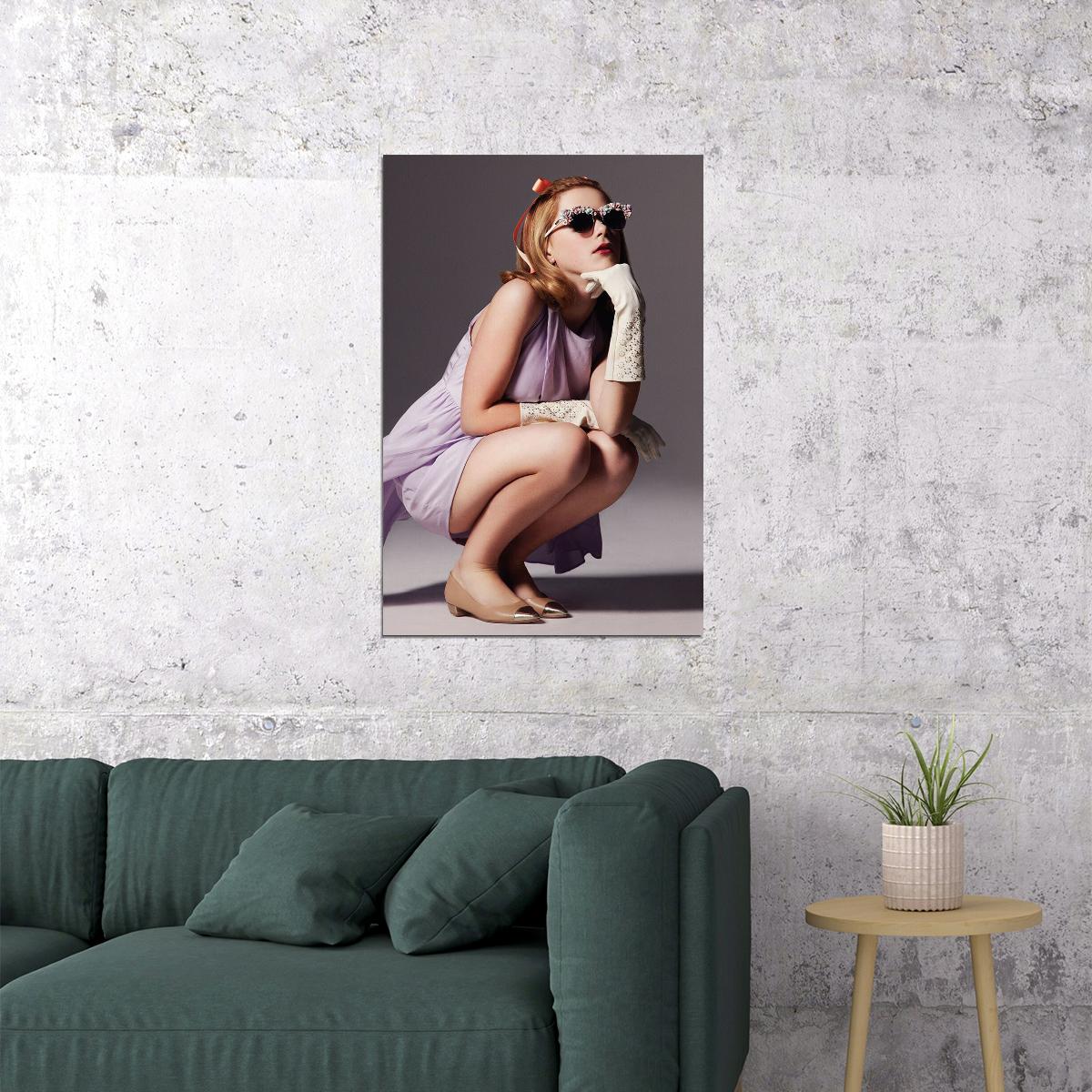 Kiernan Shipka Celebrity American Movie Actor Hot Girl Poster Wall Art Print Home Wall Decor - xonomax