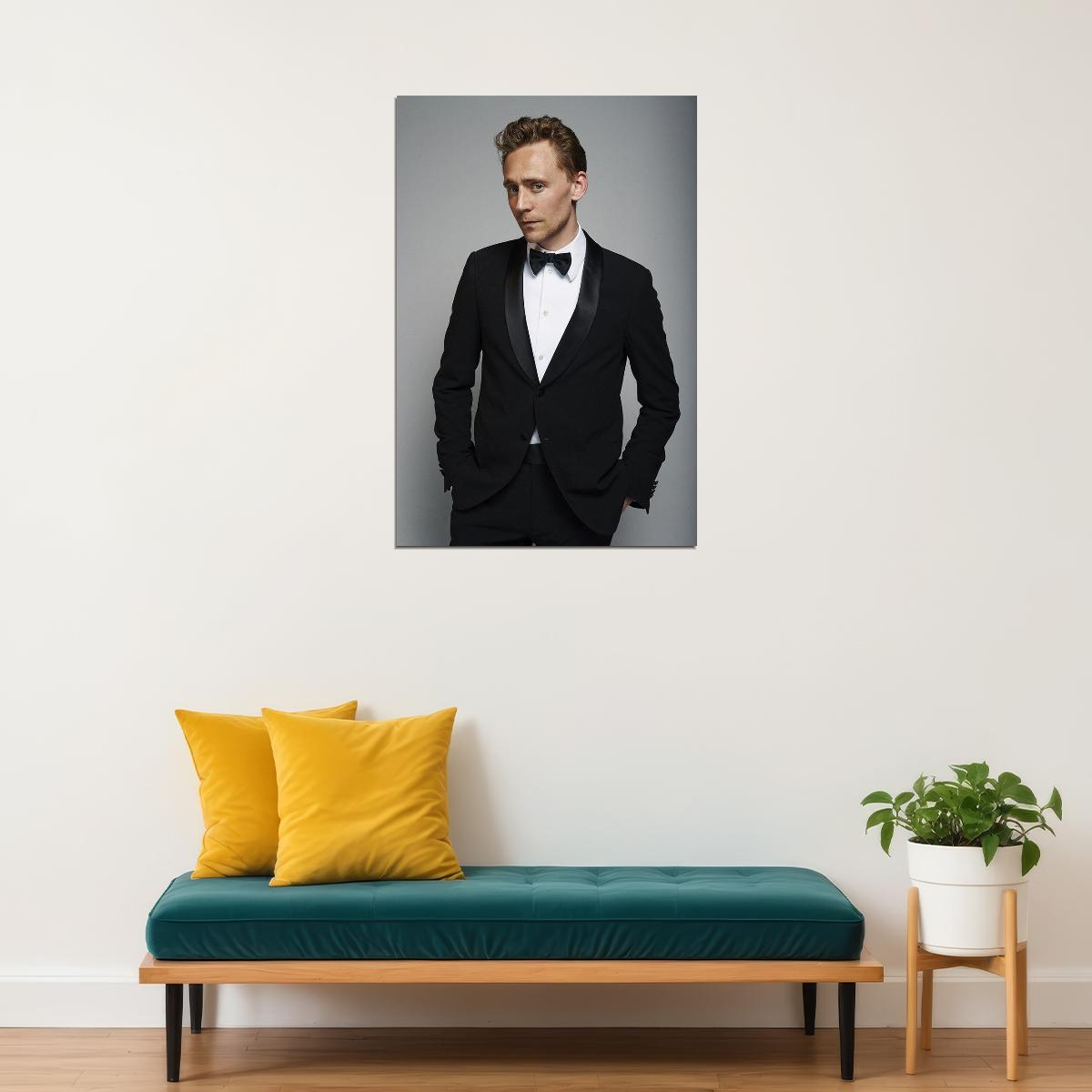 Tom Hiddleston English Celebrity Movie Actor Artist Gift Poster Wall Art Print Home Wall Decor