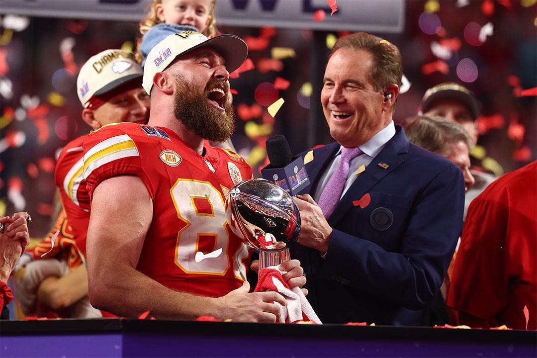 Kansas City Chiefs Champions Travis Kelce Athlete Sport Poster Wall Art Print Home Wall Decor - xonomax