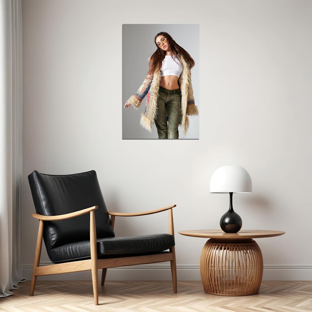 Madison Beer Celebrity American Singer Pop Musician Poster Wall Art Print Home Wall Decor - xonomax