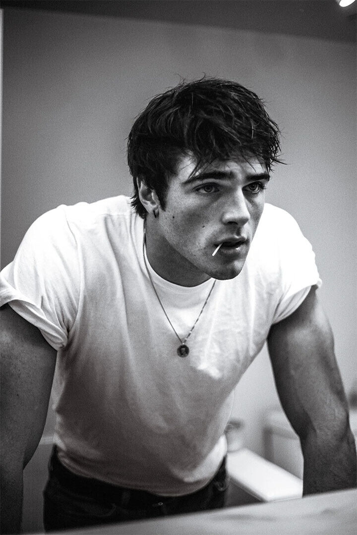 Jacob Elordi Celebrity Australian Movie Actor Poster Wall Art Print Home Wall Decor - xonomax