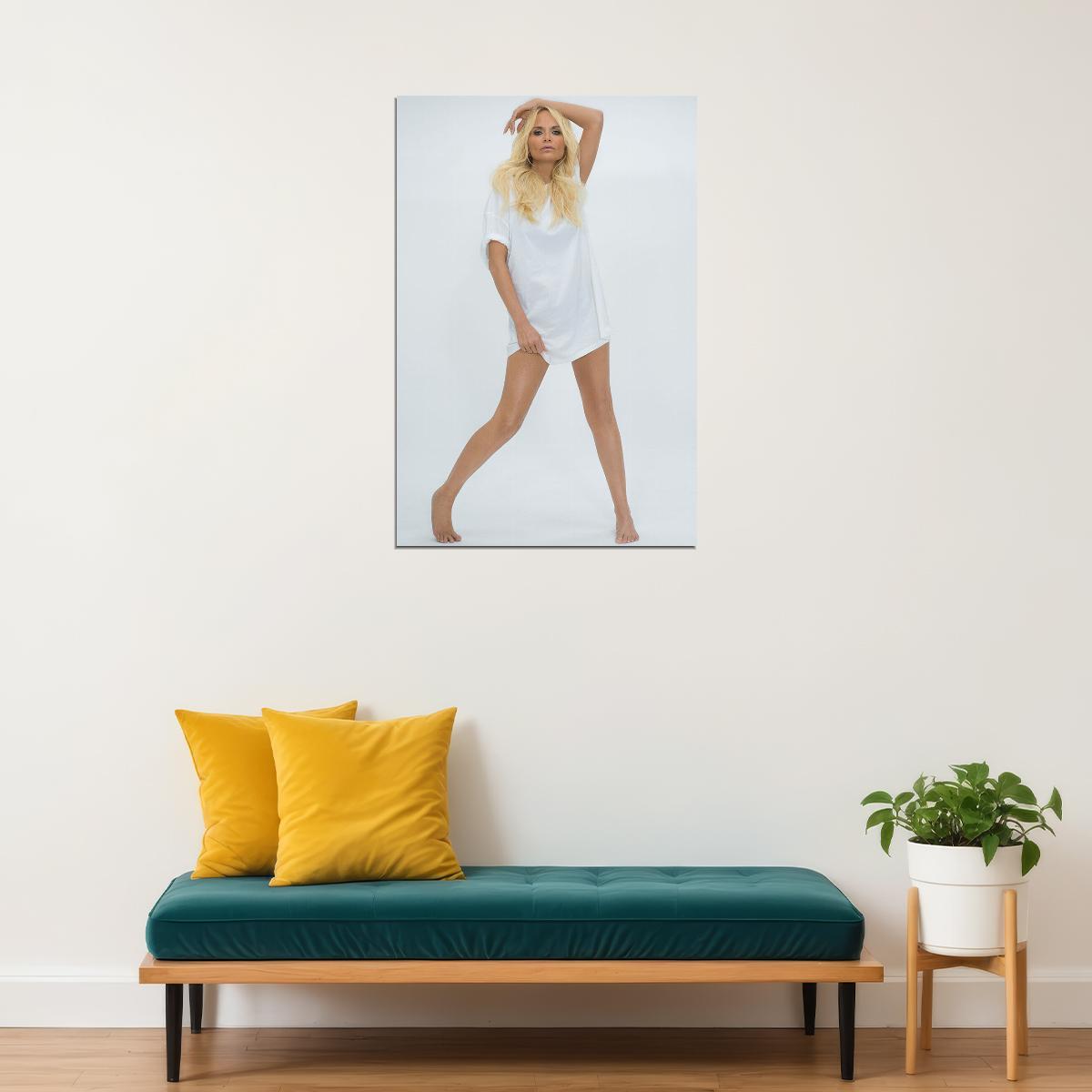Kristin Chenoweth Celebrity American Movie Actor Poster Wall Art Print Home Wall Decor - xonomax