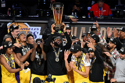 Los Angeles Lakers Cup Final Match Basketball Players Poster Wall Art Print Home Wall Decor - xonomax