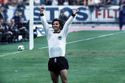 Gerd Muller Former German Football Player Poster Wall Art Print Home Wall Decor - xonomax