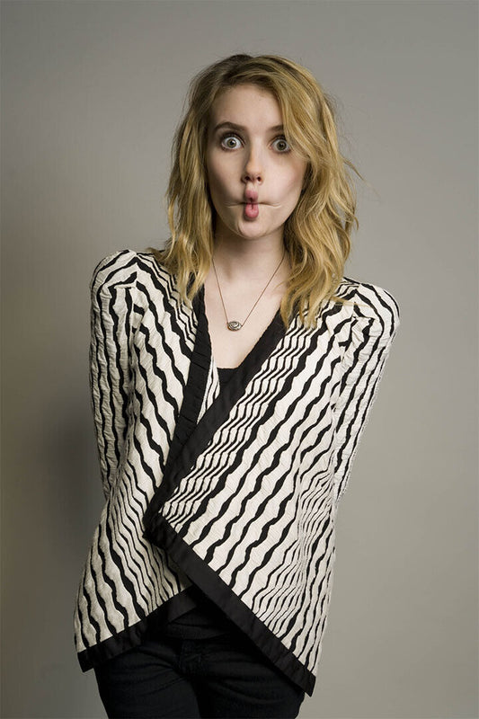 Emma Roberts American Actor Model And Singer Poster Wall Art Print Home Wall Decor - xonomax