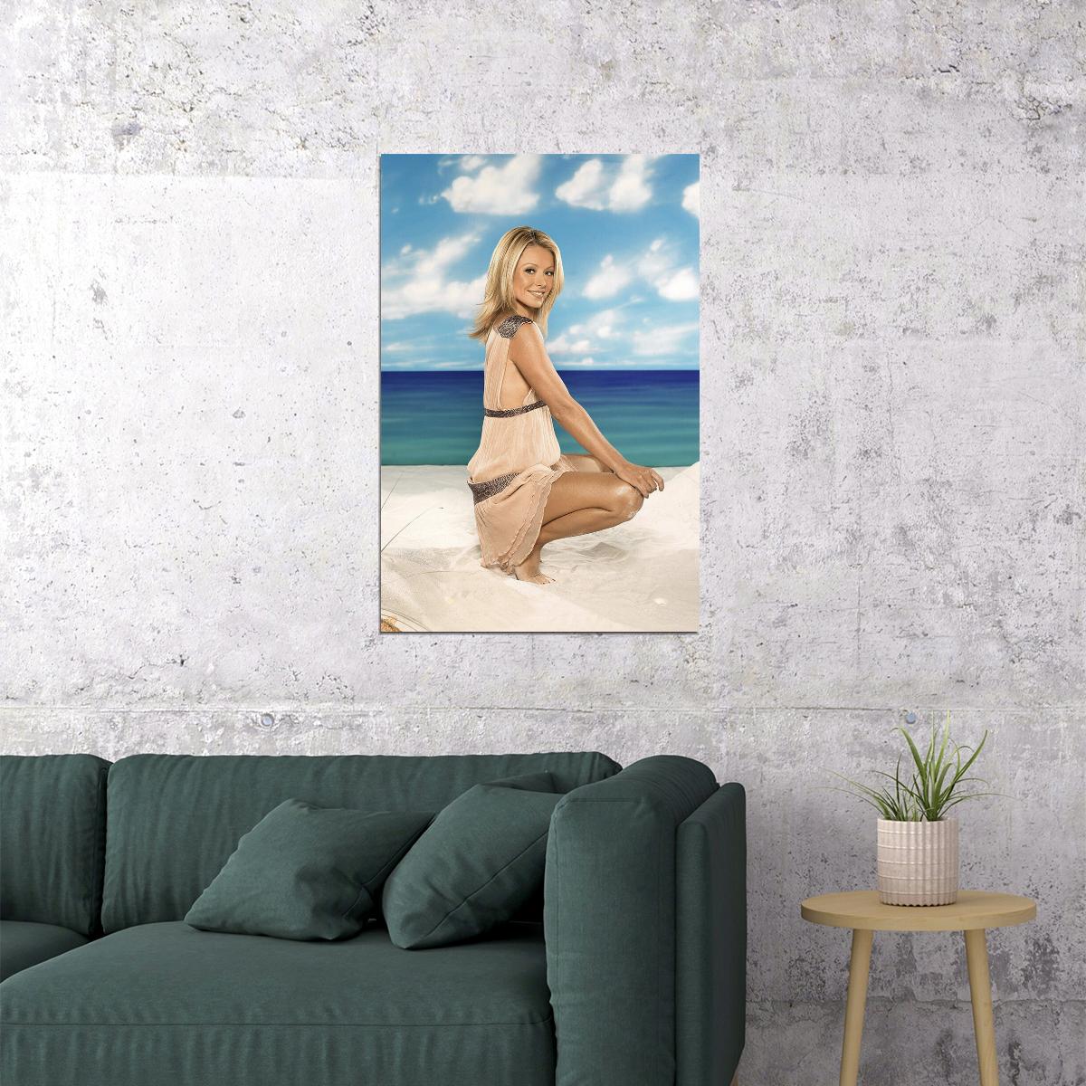 Kelly Ripa American Actress And Talk Show Presenter Poster Wall Art Print Home Wall Decor - xonomax