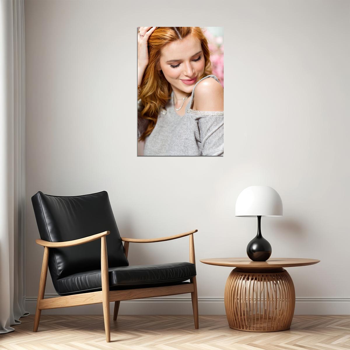 Bella Thorne American Model Actress And Singer Poster Wall Art Print Home Wall Decor - xonomax