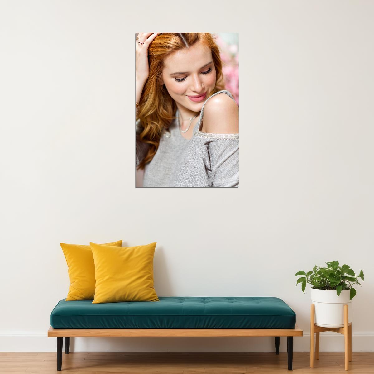 Bella Thorne American Model Actress And Singer Poster Wall Art Print Home Wall Decor - xonomax