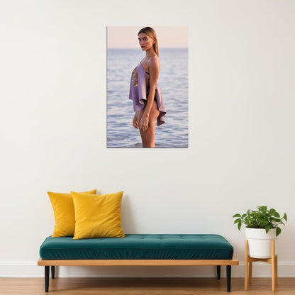 Hailey Bieber American Model And Social Media Personality Poster Wall Art Print Home Wall Decor - xonomax