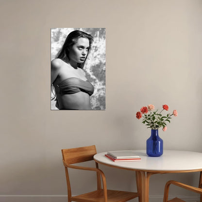 Angelina Jolie Young American Actor And Philanthropist Poster Wall Art Print Home Wall Decor - xonomax