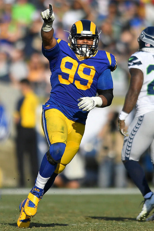 Aaron Donald 10 Los Angeles Rams American Football Player Poster Wall Art Print Home Wall Decor - xonomax