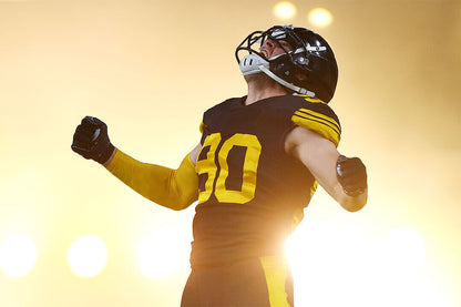 T. J. Watt Pittsburgh Steelers American Football Player Poster Wall Art Print Home Wall Decor - xonomax