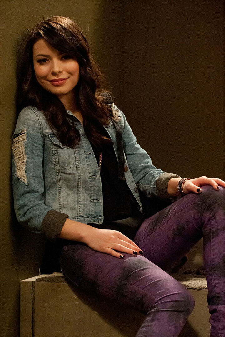 Miranda Cosgrove American Singer And Artist Poster Wall Art Print Home Wall Decor - xonomax