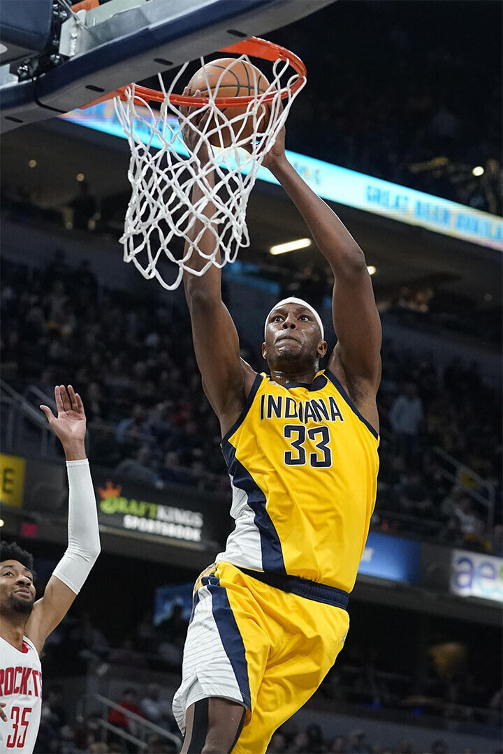 Myles Turner In Match İndiana Pacers Team Poster Wall Art Print Home Wall Decor - xonomax