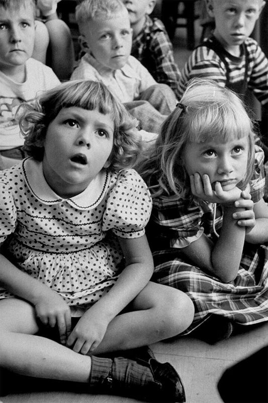 Children In School 1930's Sitting On The Floor Poster Wall Art Print Home Wall Decor - xonomax
