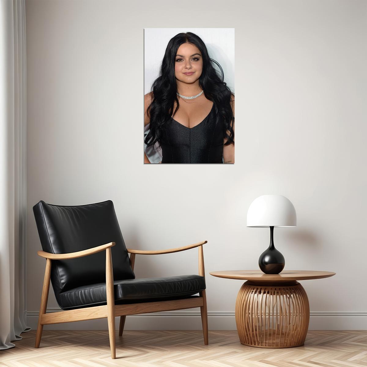 Ariel Winter Celebrity Movie Actor Artist Poster Wall Art Print Home Wall Decor - xonomax