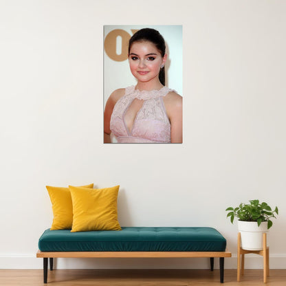 Ariel Winter Celebrity Cinema Actor Artist Poster Wall Art Print Home Wall Decor - xonomax