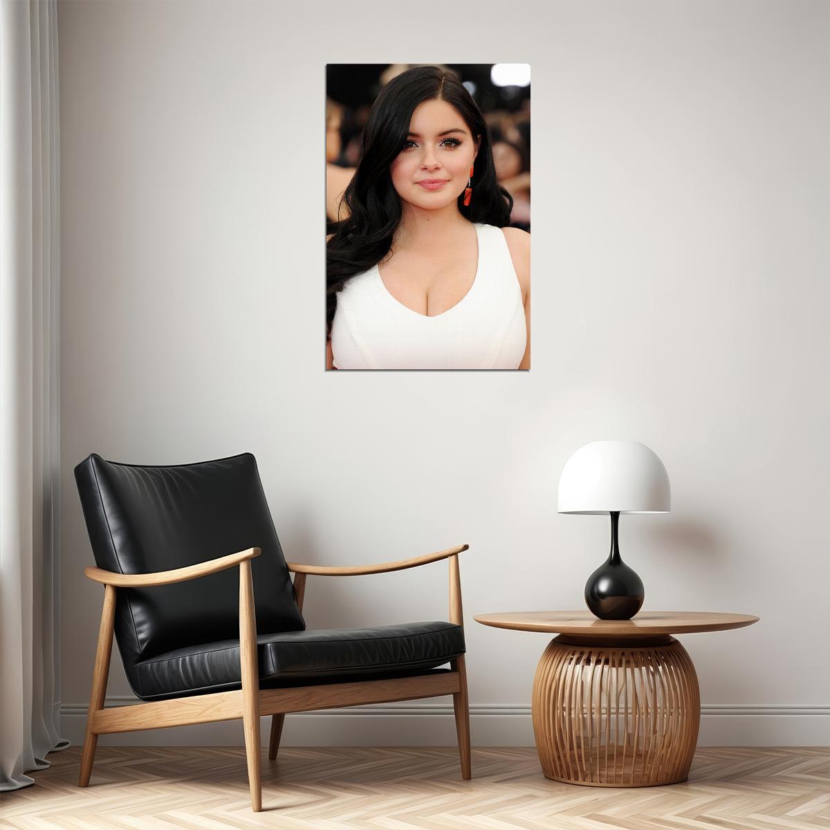 Ariel Winter Celebrity Cinema Actress Artist Poster Wall Art Print Home Wall Decor - xonomax