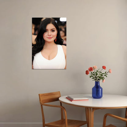 Ariel Winter Celebrity Cinema Actress Artist Poster Wall Art Print Home Wall Decor - xonomax