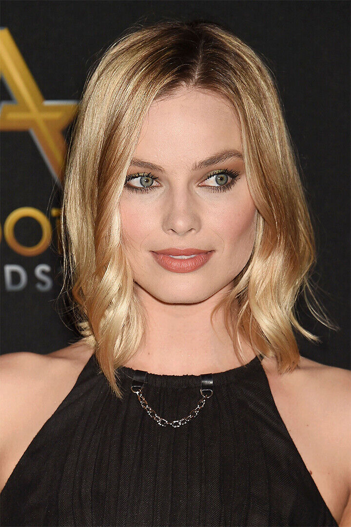 Margot Robbie Cinema Actress Film Producer Poster Wall Art Print Home Wall Decor - xonomax