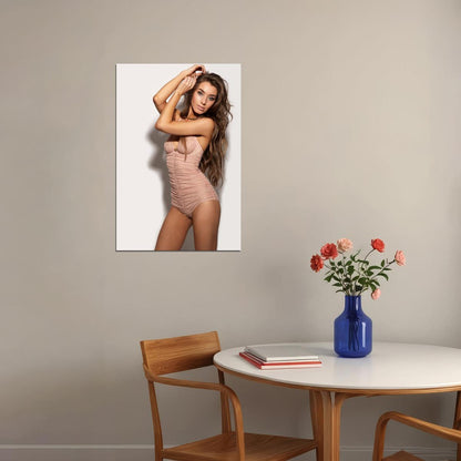 Katie Larmour Celebrity Tv Presenter Model Poster Wall Art Print Home Wall Decor - xonomax