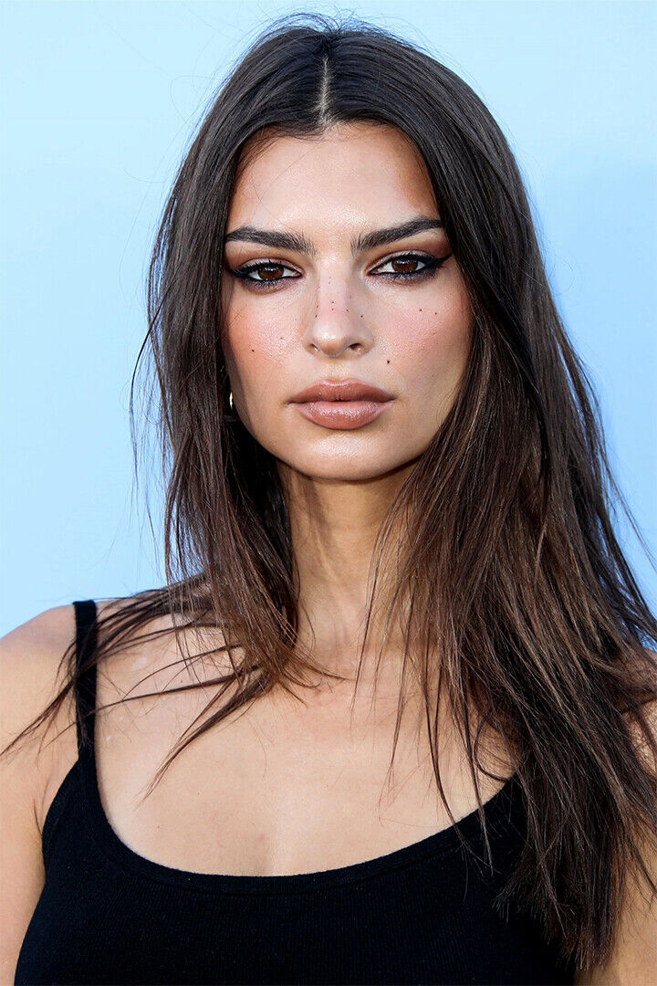 Emily Ratajkowski Movie Actor Model Artist Poster Wall Art Print Home Wall Decor - xonomax