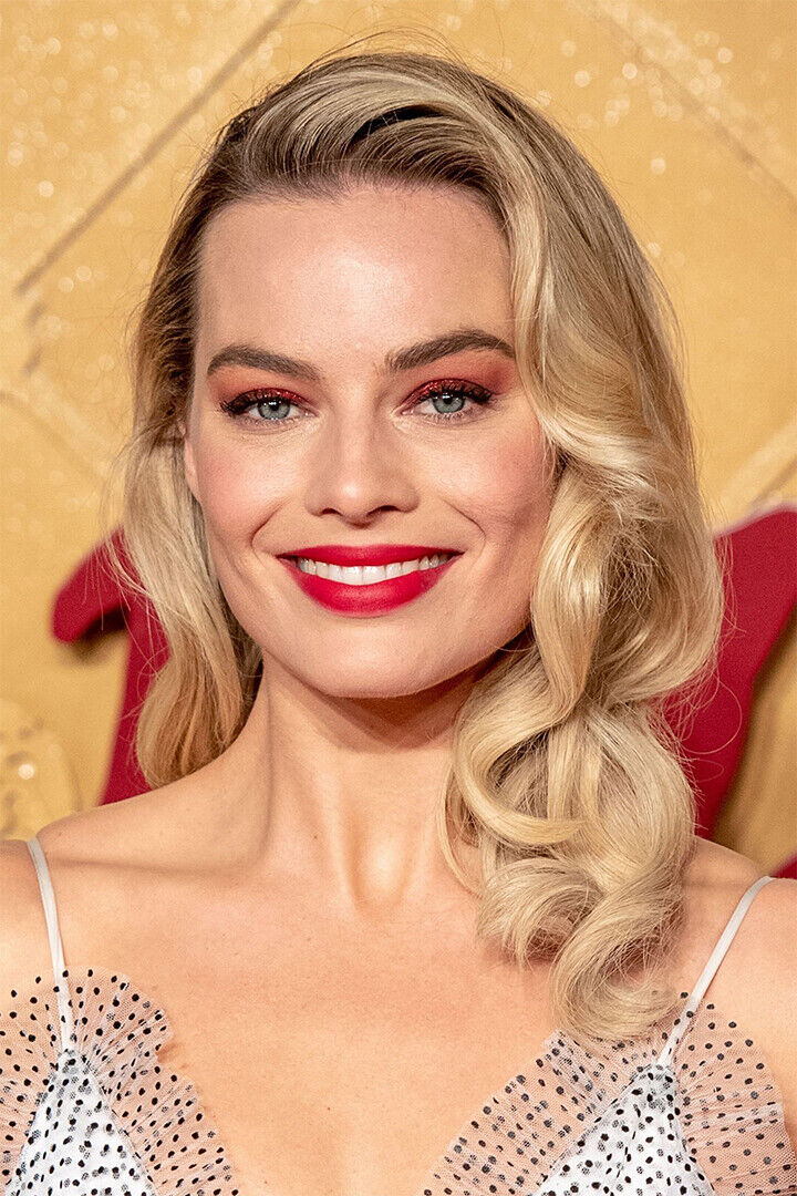 Morgot Robbie Celebrity Movie Actress Artist Poster Wall Art Print Home Wall Decor - xonomax