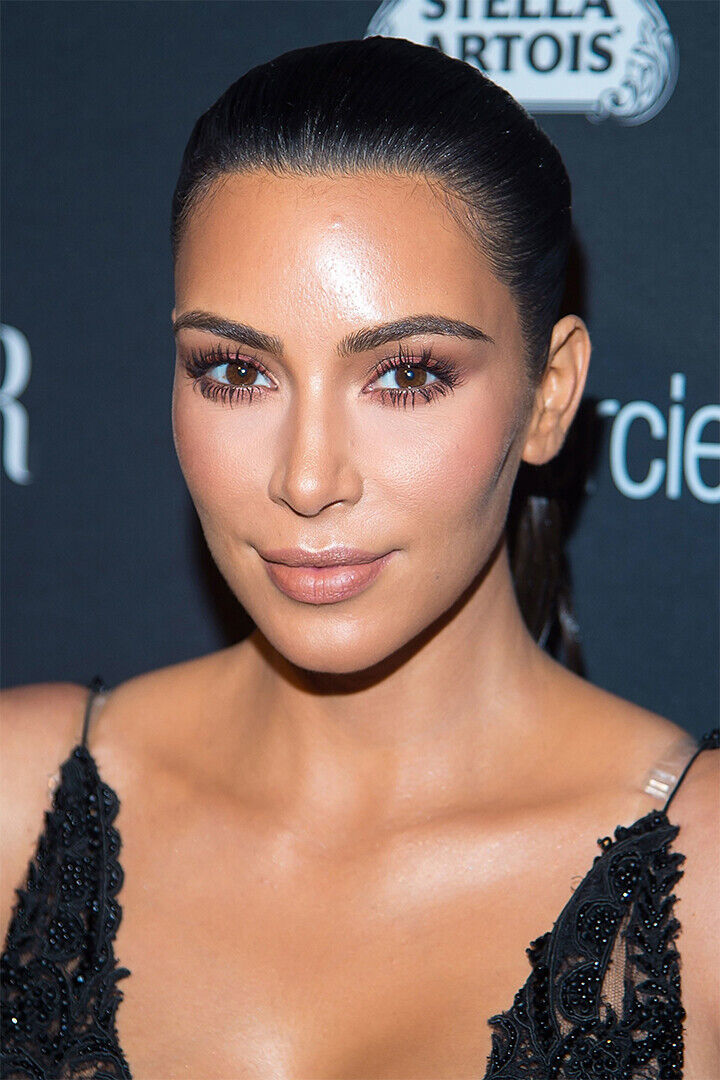 Kim Kardashian West Business Woman Actress Poster Wall Art Print Home Wall Decor - xonomax