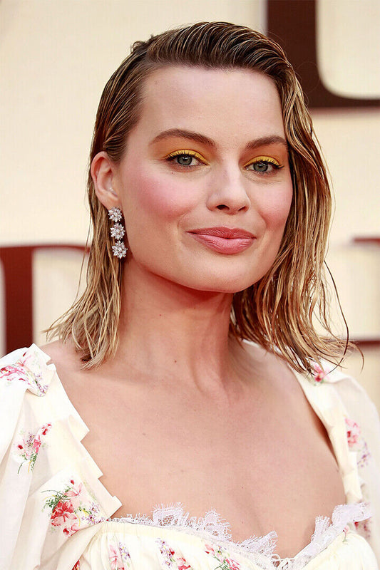 Margot Robbie Celebrity Movie Actor Producer Poster Wall Art Print Home Wall Decor - xonomax
