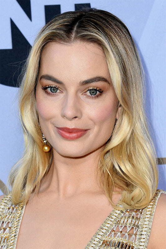 Margot Robbie Celebrity Cinema Actor Beauty Girl Poster Wall Art Print Home Wall Decor - xonomax