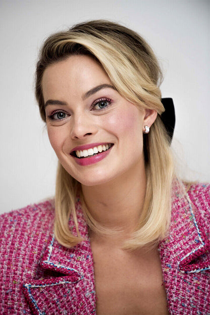 Margot Robbie Celebrity Movie Actor Producer Poster Wall Art Print Home Wall Decor - xonomax