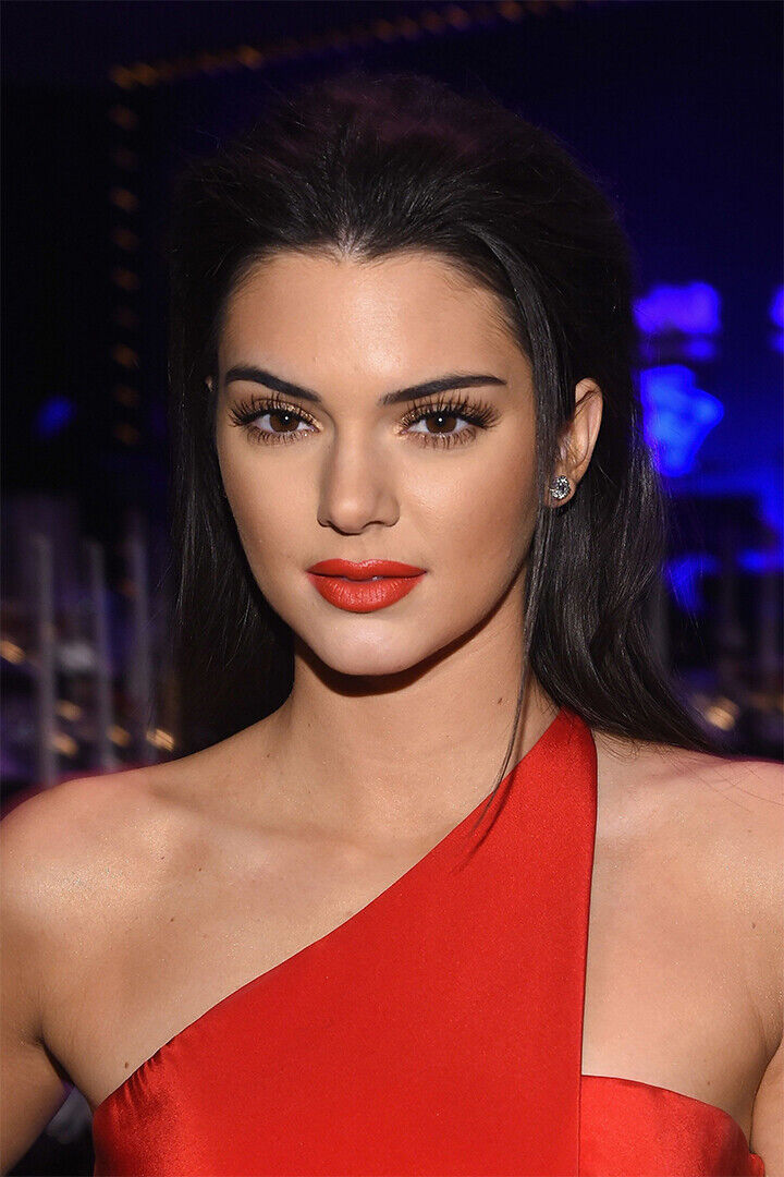 Kendall Jenner Celebrity Model Movie Actress Poster Wall Art Print Home Wall Decor - xonomax