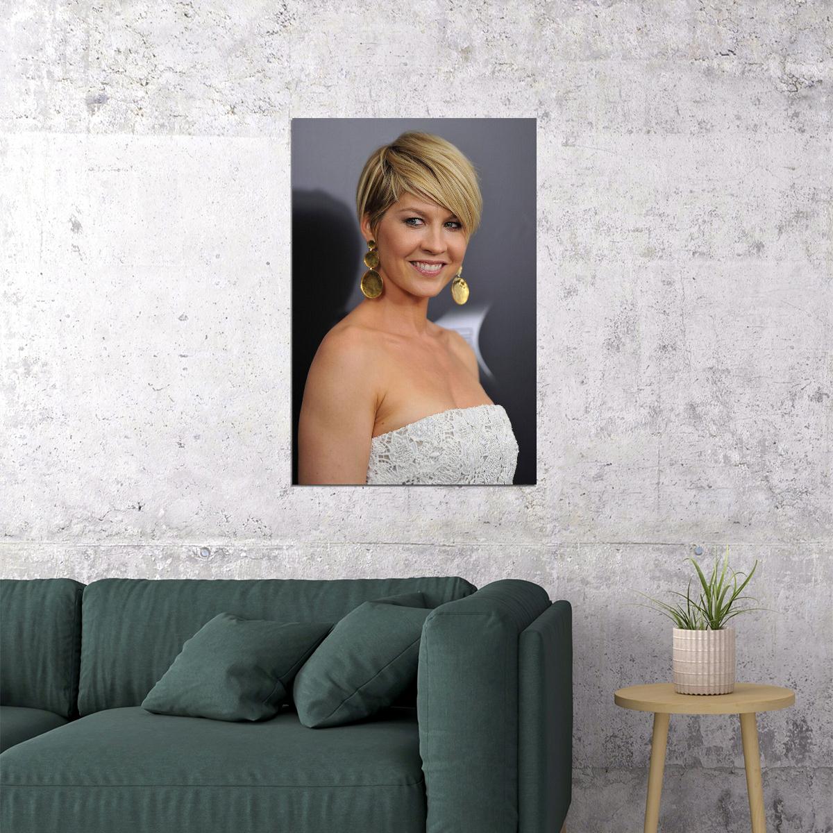 Jenna Elfman 80s 90s Celebrity Tv Series Actor Poster Wall Art Print Home Wall Decor - xonomax