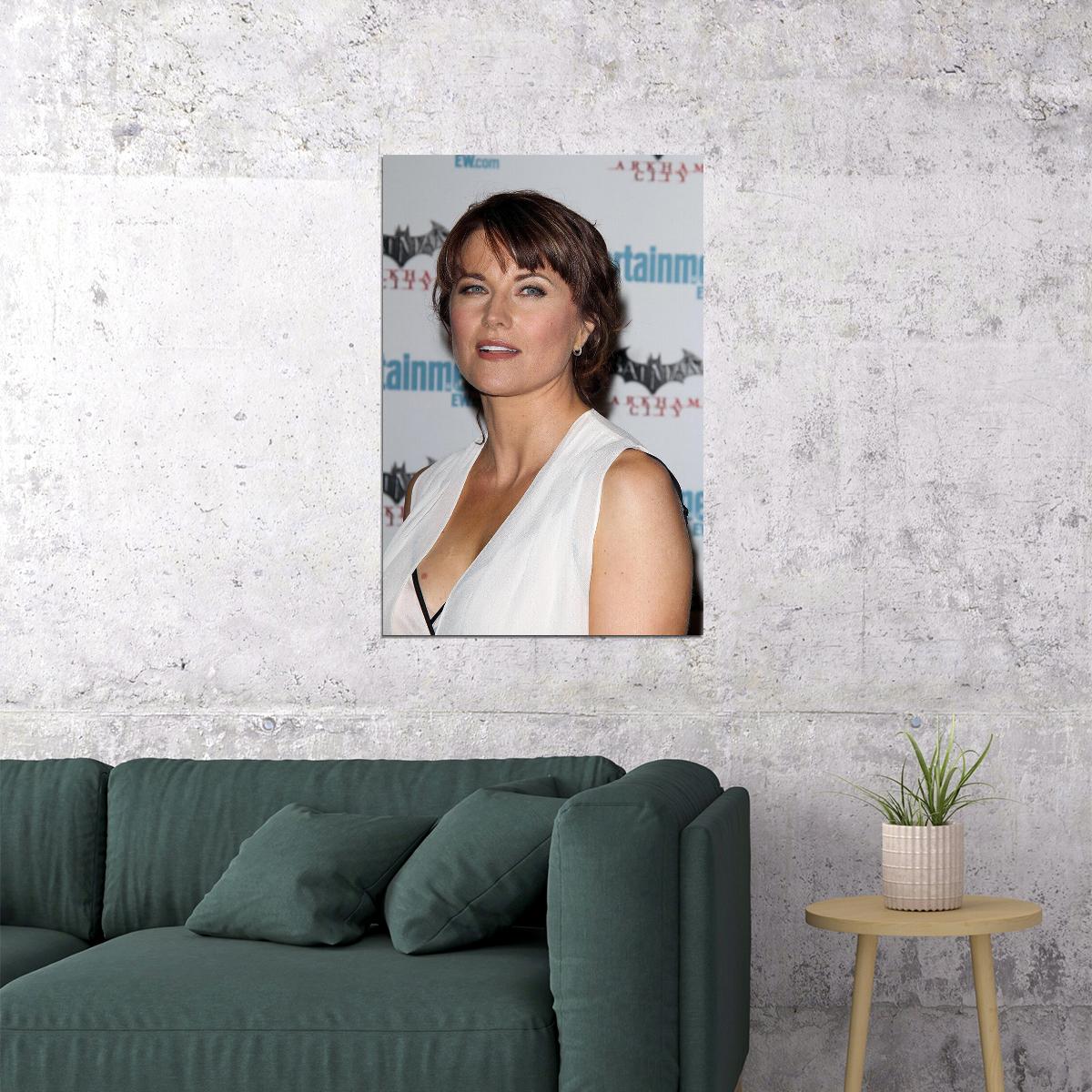 Lucy Lawless 80s 90s Celebrity Movie Actress Poster Wall Art Print Home Wall Decor - xonomax