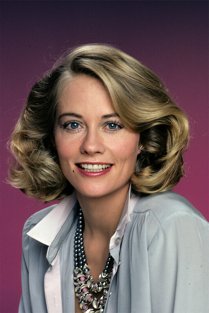 Cybill Shepherd 80s 90s Actress Music Singer Poster Wall Art Print Home Wall Decor - xonomax