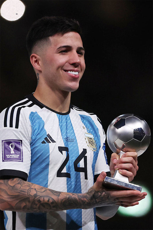 Enzo Fernandez Argentina Football 2022 Best Young Player Soccer Poster Wall Art Print Home Wall Decor - xonomax