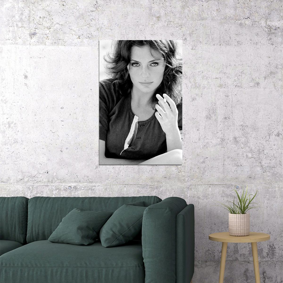 Jacqueline Bisset Tv Series Actress Artist Poster Wall Art Print Home Wall Decor - xonomax
