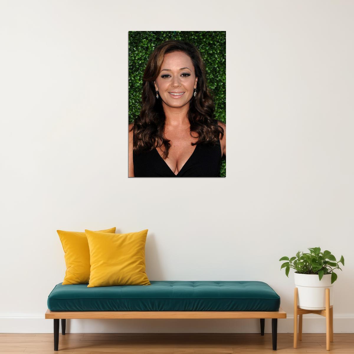 Leah Remini Celebrity Tv Movie Actor Actress Poster Wall Art Print Home Wall Decor - xonomax