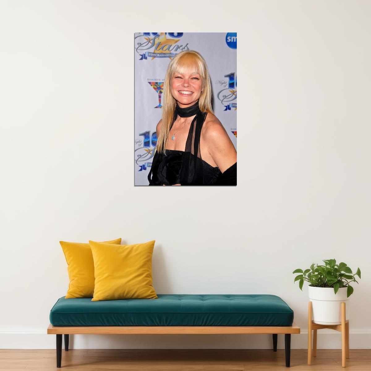 Julie Mccullough Actor Comedian Star Poster Wall Art Print Home Wall Decor - xonomax