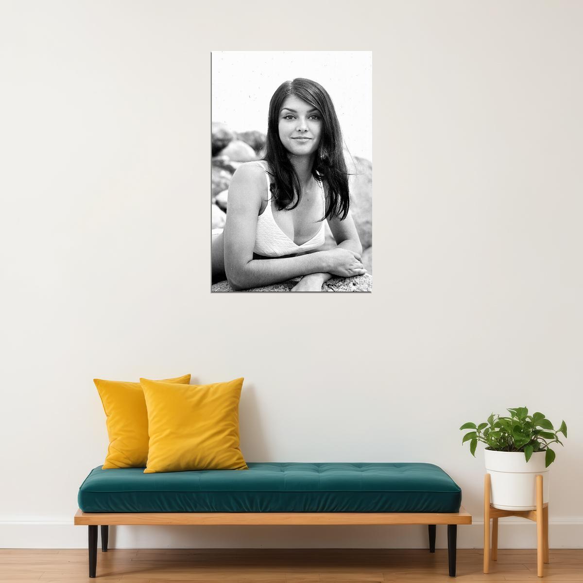 Victoria Principal 80s 90s Youth Actor Idol Poster Wall Art Print Home Wall Decor - xonomax