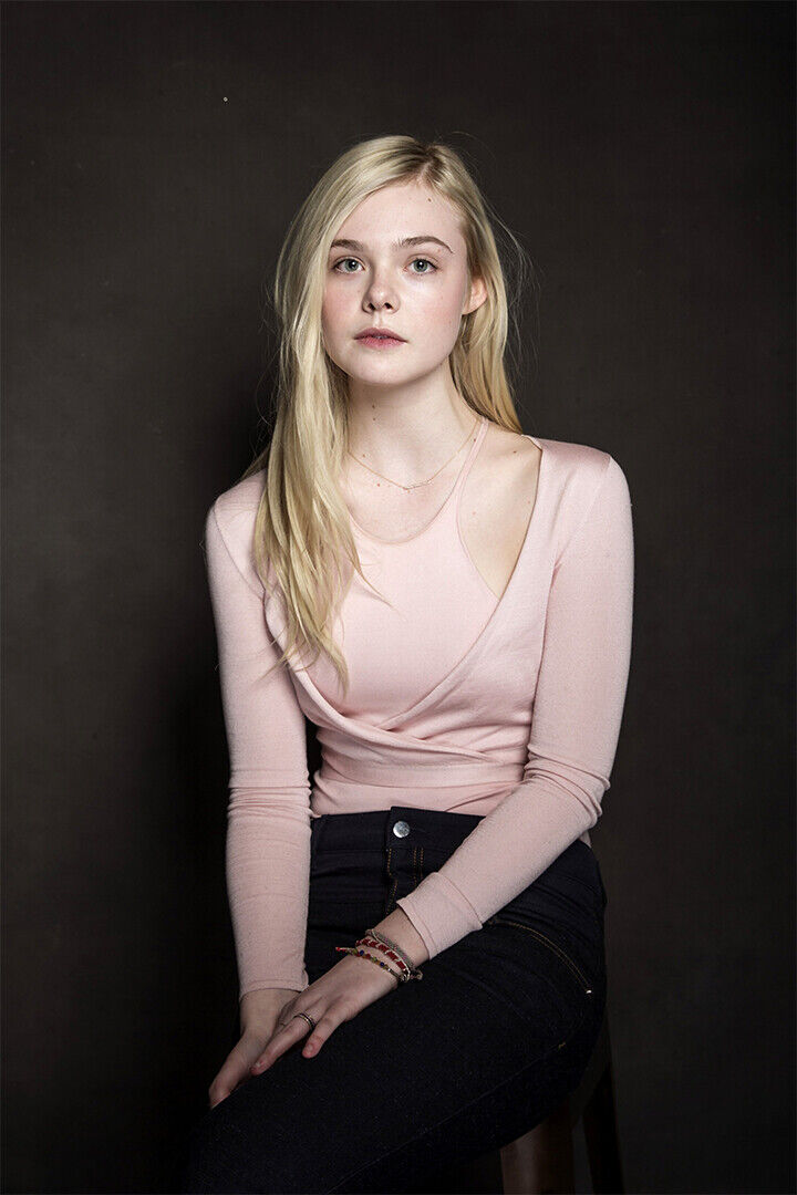 Elle Fanning Celebrity Cinema Actor Star Poster Wall Art Print Home Wall Decor - xonomax