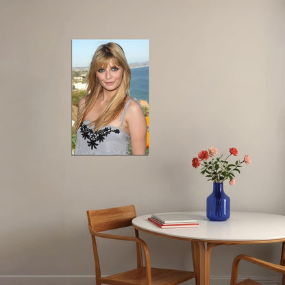 Mischa Barton Celebrity Movie Actress Idol Poster Wall Art Print Home Wall Decor - xonomax