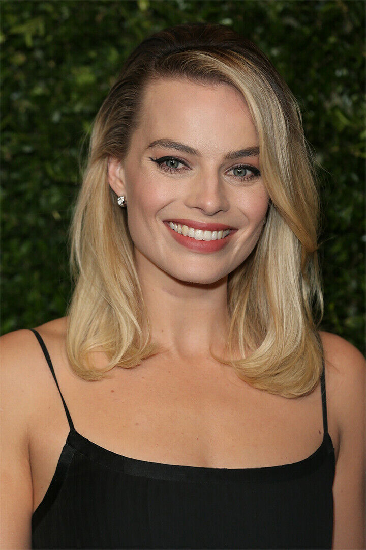 Margot Robbie Cinema Actor Actress Hot Star Poster Wall Art Print Home Wall Decor - xonomax