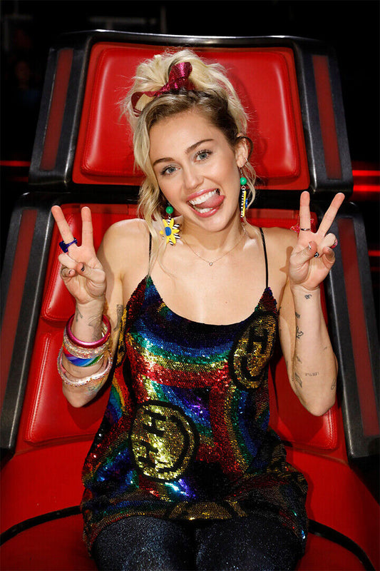 Miley Cyrus Celebrity Singer Actress Idol Poster Wall Art Print Home Wall Decor - xonomax