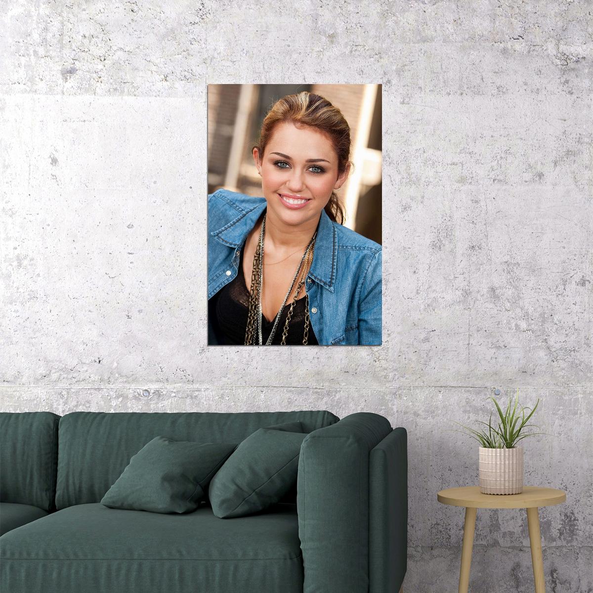 Miley Cyrus Singer Actor Songwriter Idol Poster Wall Art Print Home Wall Decor - xonomax