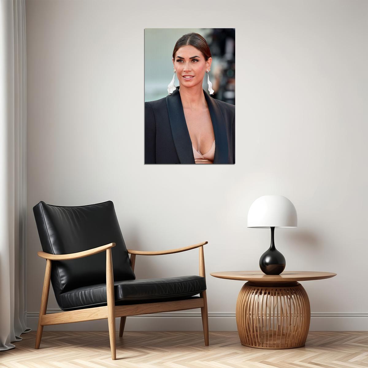 Melissa Satta Celebrity Tv Presenter Model Idol Poster Wall Art Print Home Wall Decor - xonomax