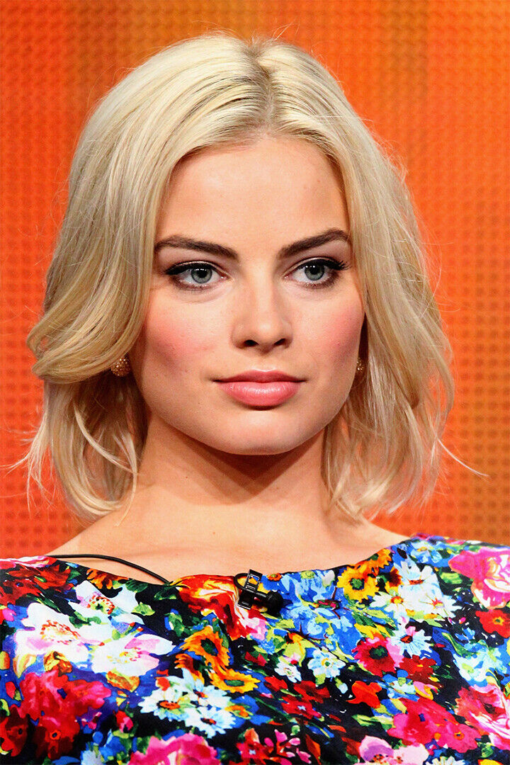 Margot Robbie Sexy Cinema Actress Artist Star Poster Wall Art Print Home Wall Decor - xonomax