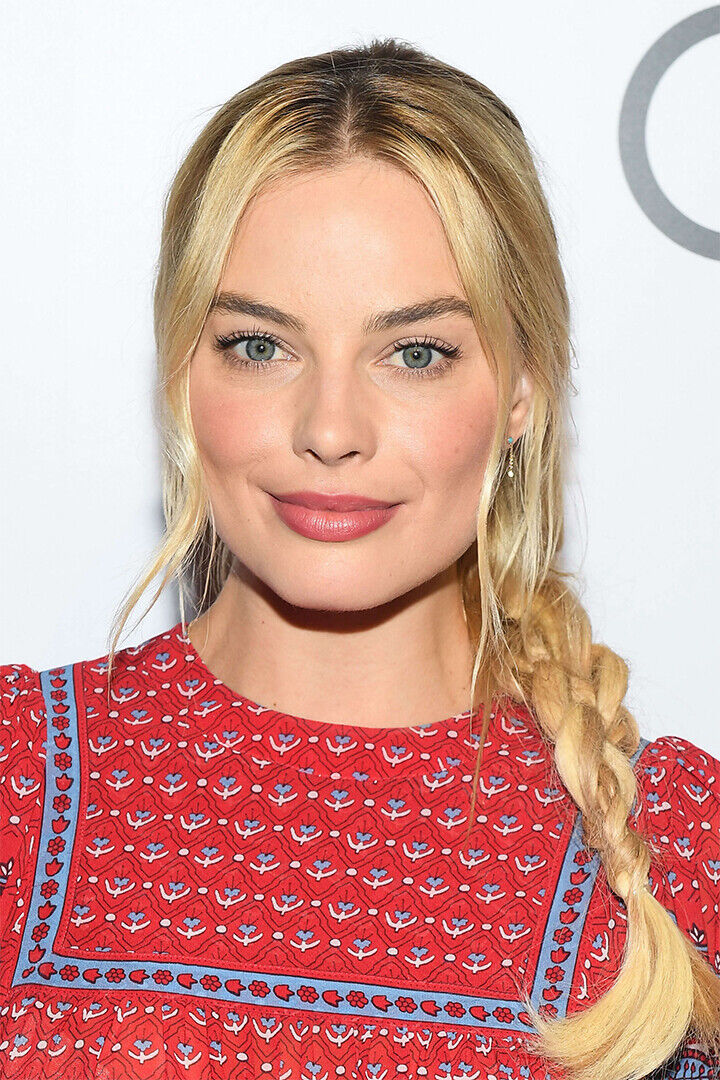 Margot Robbie Cinema Actress Producer Star Poster Wall Art Print Home Wall Decor - xonomax