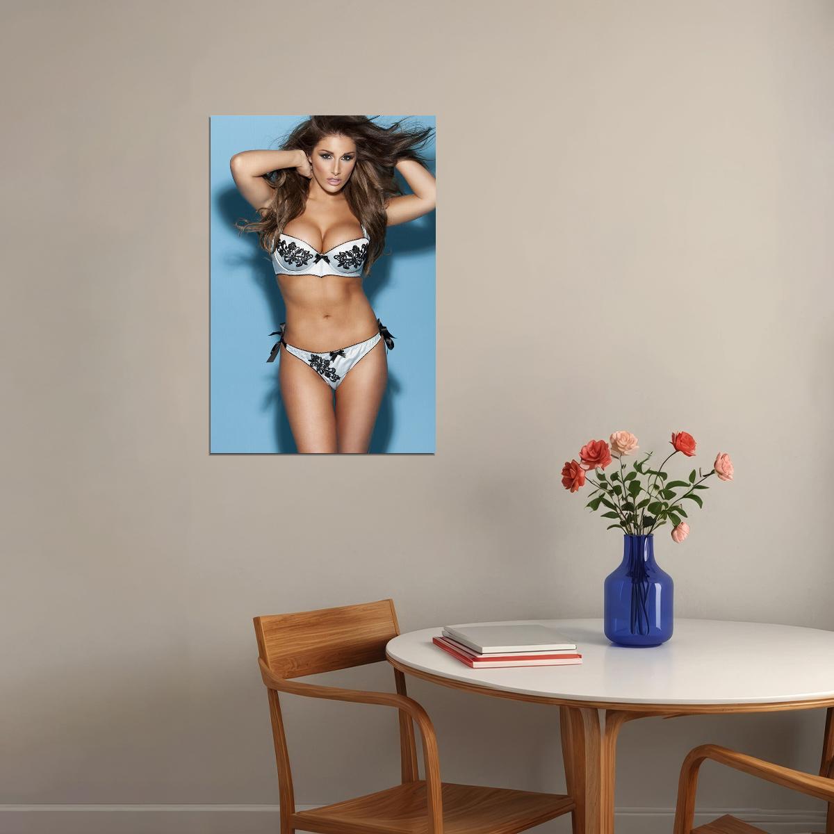 Lucy Pinder Sexy Model Actress Artist Idol Poster Wall Art Print Home Wall Decor - xonomax