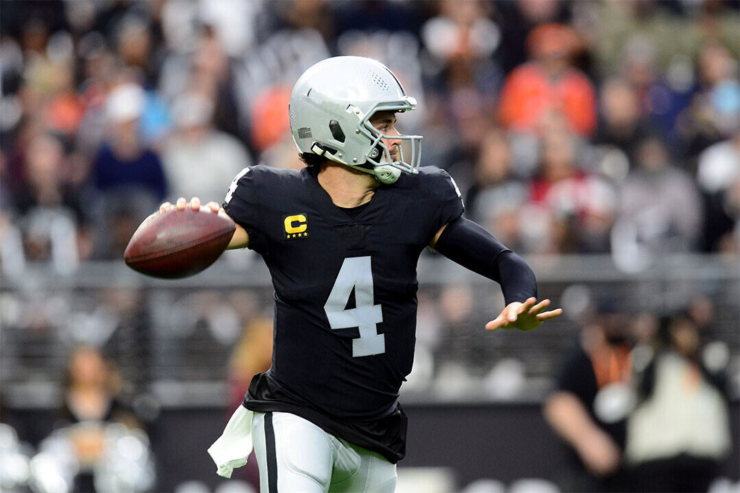 Las Vegas Raiders Derek Carr American Football Player Poster Wall Art Print Home Wall Decor - xonomax